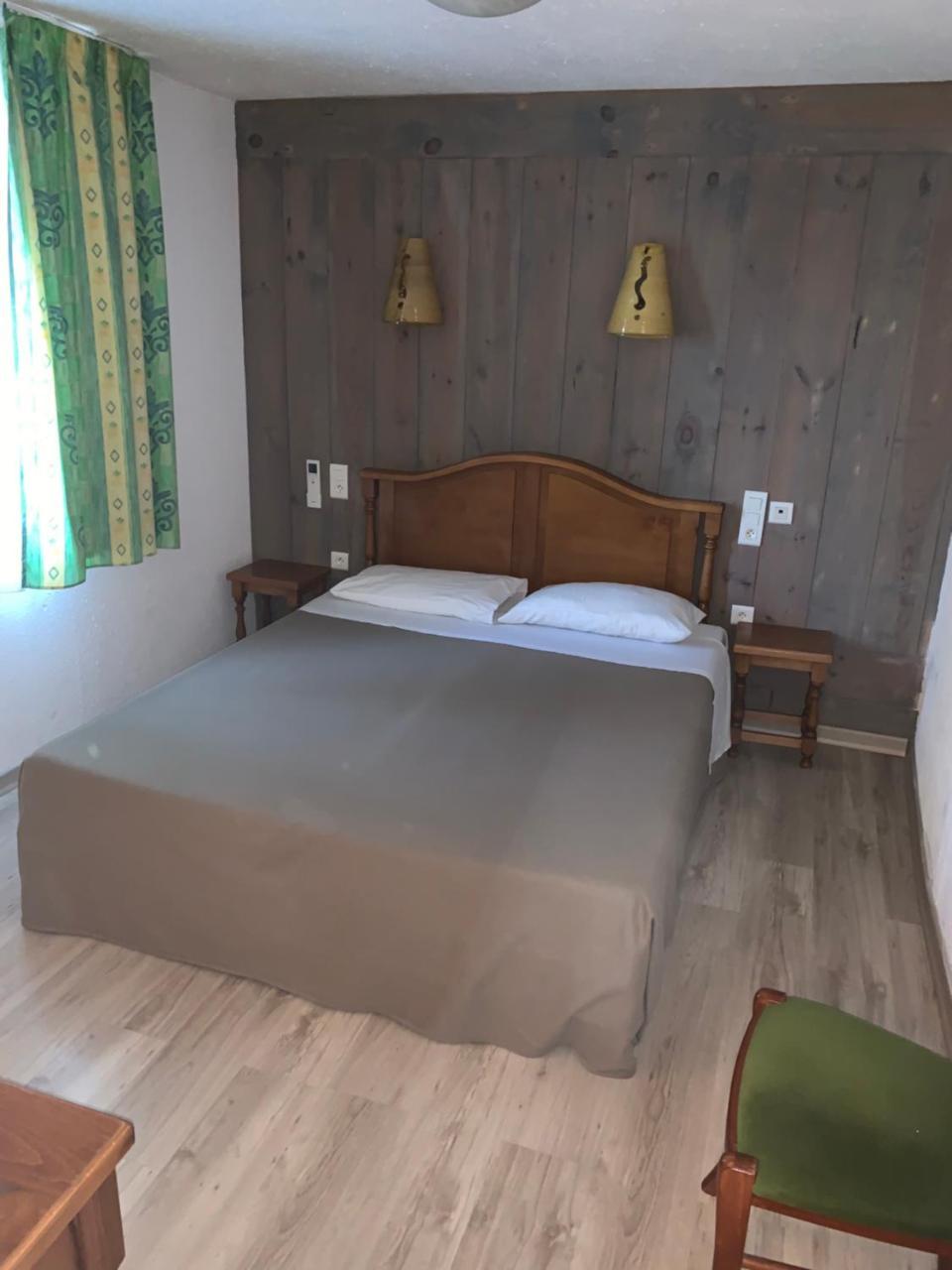 Apart'Hotel Les 4 Sources Corbés Eksteriør billede